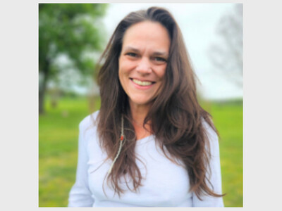 Lauren Hill at 
Elk Run Vineyards and Winery